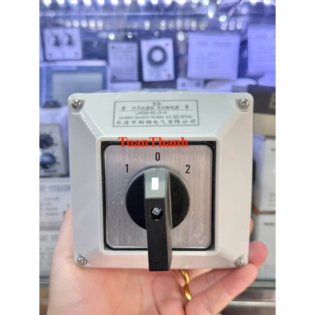 Công Tắc Chuyển Mạch 63A Có Hộp Kín Nước LW26-63/3 H - Ảnh 4